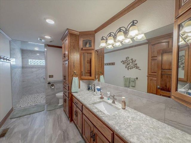 49612 W Highway 19, Stratford, OK 74872