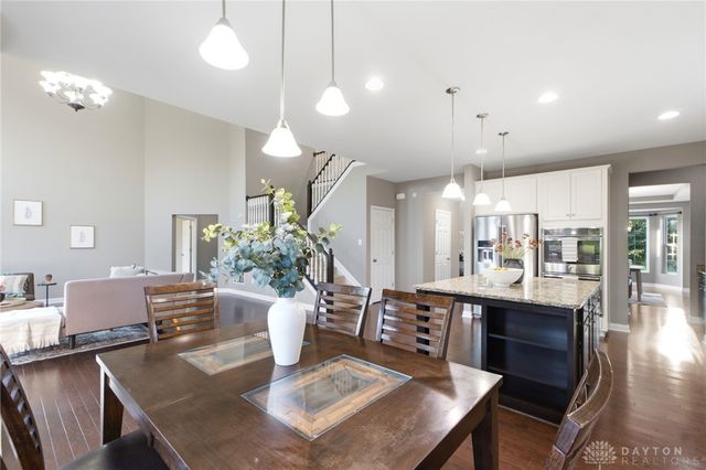 10094 S Yearling Run, Centerville, OH 45458
