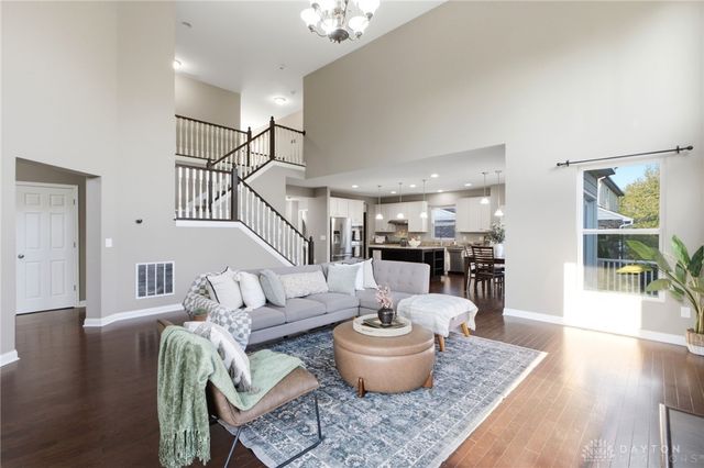 10094 S Yearling Run, Centerville, OH 45458