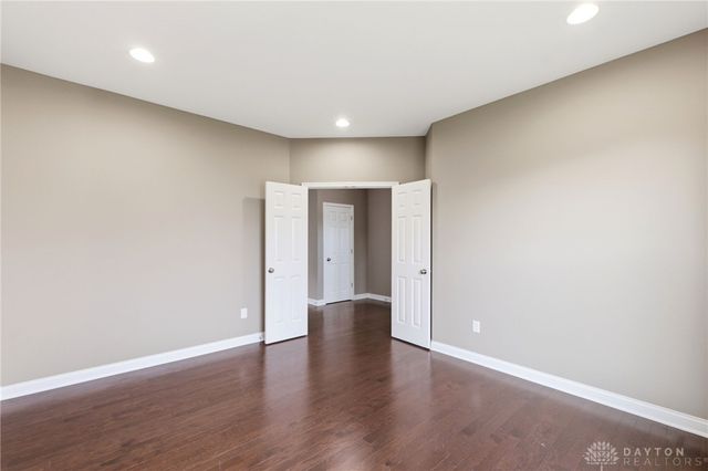 10094 S Yearling Run, Centerville, OH 45458