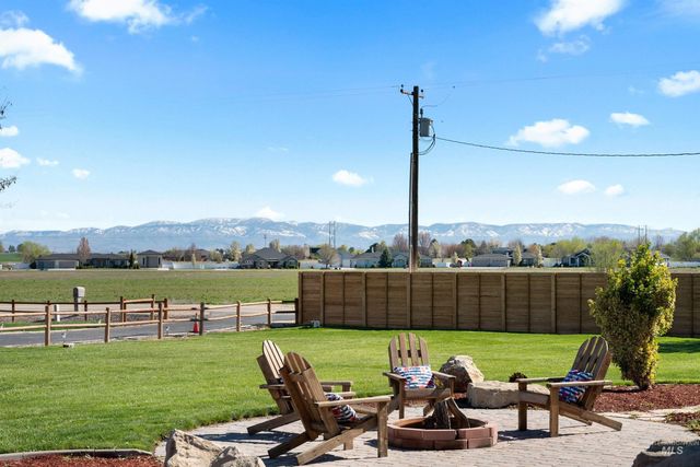 7816 E Victory Road, Nampa, ID 83687