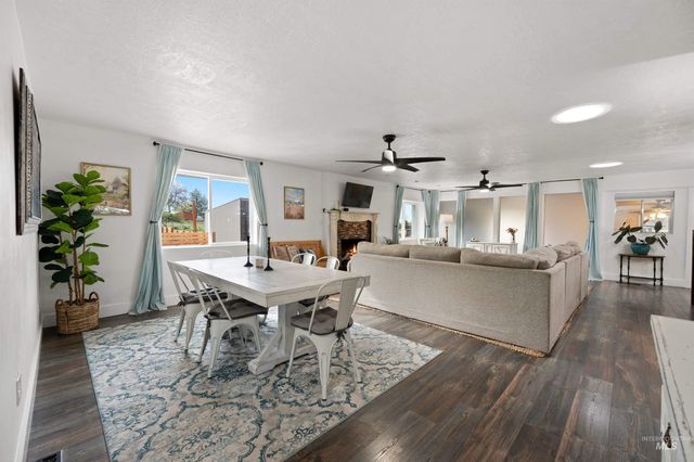 7816 E Victory Road, Nampa, ID 83687