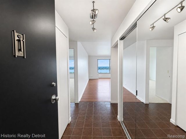 1300 E Lafayette 2102, Detroit, MI 48207