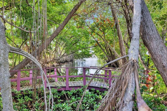 2017 N Dixie Highway, Wilton Manors, FL 33305