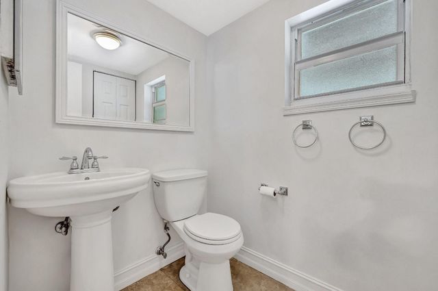 2017 N Dixie Highway, Wilton Manors, FL 33305