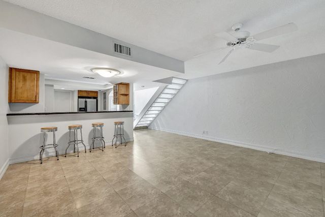 2017 N Dixie Highway, Wilton Manors, FL 33305