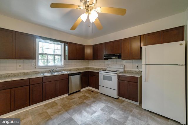 3 TOLSON LN, Stafford, VA 22556