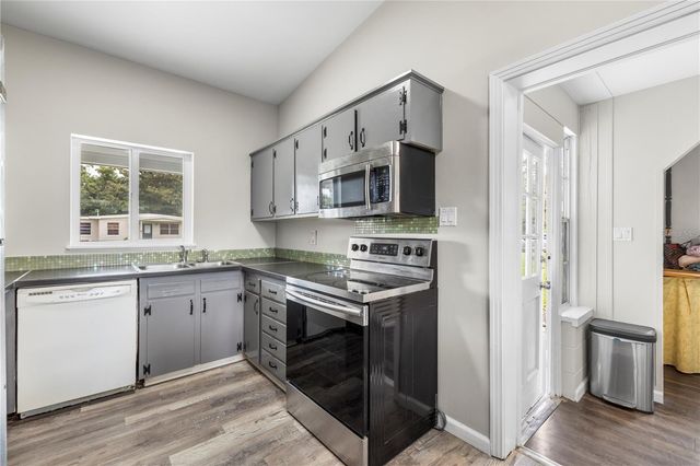 8616 SHIRLEY DRIVE, Temple Terrace, FL 33617