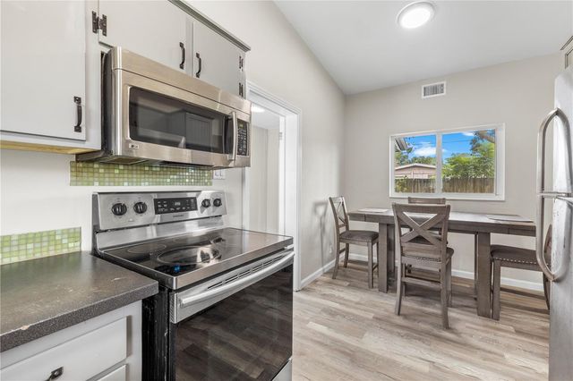 8616 SHIRLEY DRIVE, Temple Terrace, FL 33617