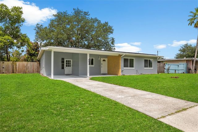 8616 SHIRLEY DRIVE, Temple Terrace, FL 33617