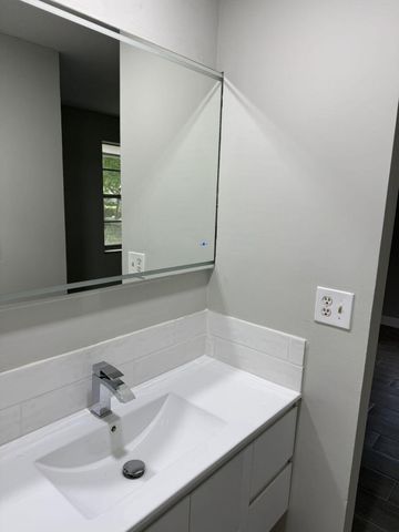 2810 Riverside Drive 201-4, Coral Springs, FL 33065