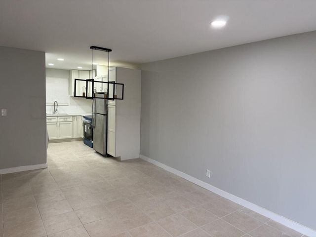 2810 Riverside Drive 201-4, Coral Springs, FL 33065