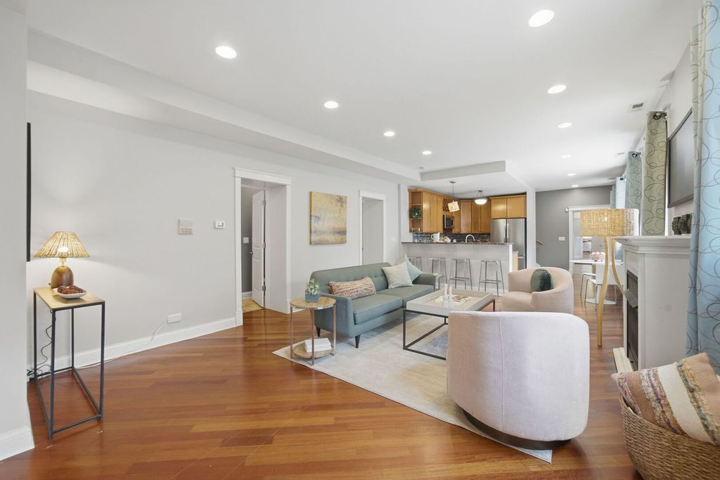 2700 W CORTLAND Avenue G, Chicago, IL 60647 — photo 5
