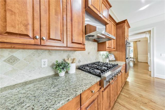 608 Tabbystone Street NW, Marietta, GA 30064