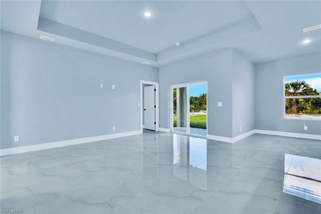 733 Cadis ST E, Lehigh Acres, FL 33974