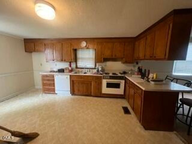 1484 Brinkley Road, Dunn, NC 28334
