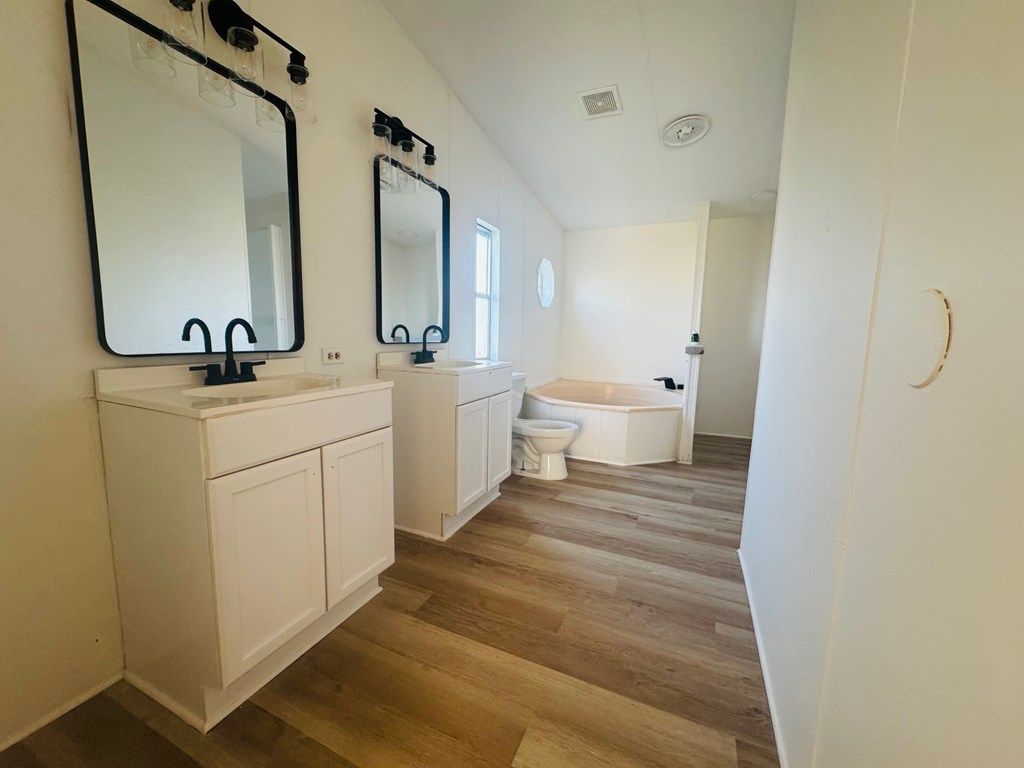 Image 15 of property listing at 10324 Front St, San Angelo, TX 76901