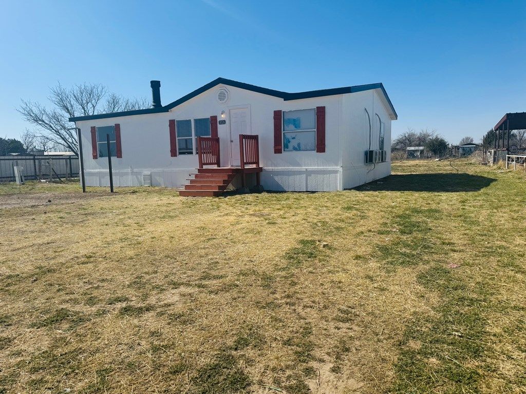 Image 2 of property listing at 10324 Front St, San Angelo, TX 76901