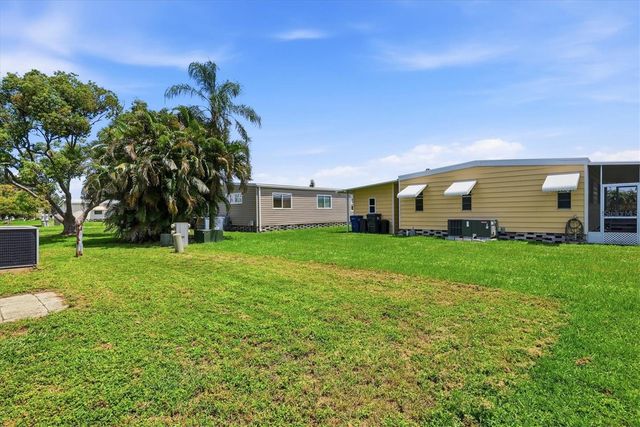 6710 36TH AVENUE E 22, Palmetto, FL 34221