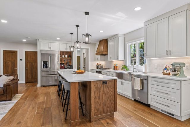3374 Library Lane, Saint Louis Park, MN 55426