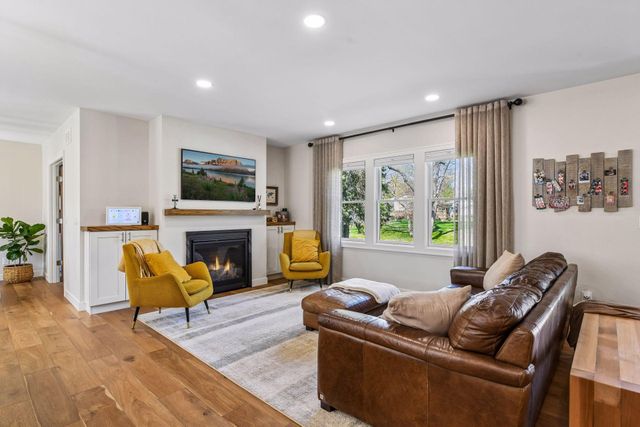 3374 Library Lane, Saint Louis Park, MN 55426
