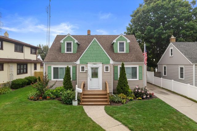 7617 29th AVENUE, Kenosha, WI 53143