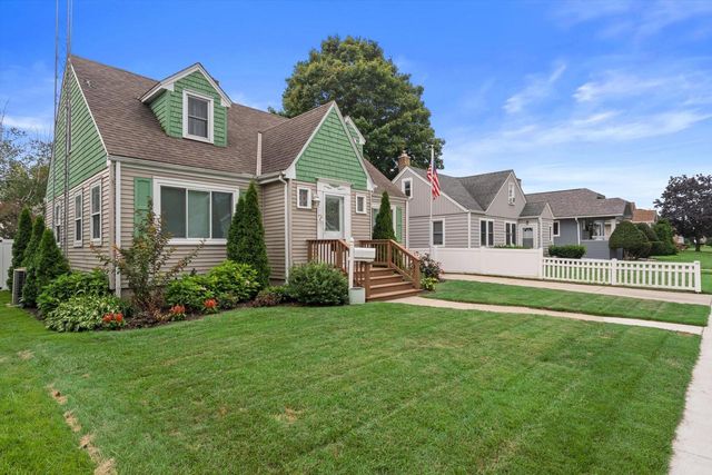 7617 29th AVENUE, Kenosha, WI 53143