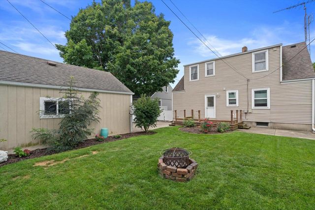 7617 29th AVENUE, Kenosha, WI 53143