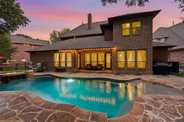 3469 N Riley Place, Hurst, TX 76054