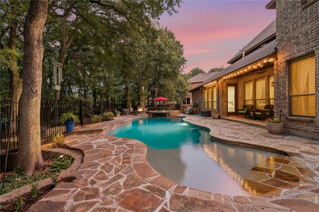 3469 N Riley Place, Hurst, TX 76054