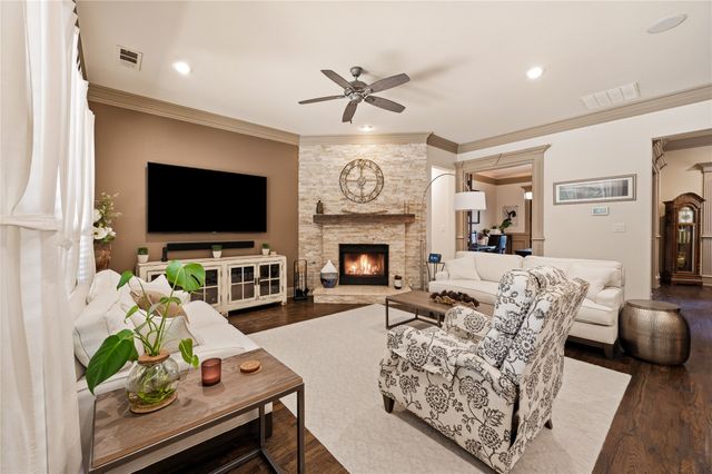 3469 N Riley Place, Hurst, TX 76054