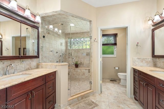 23 W Lake Shore Dr, Rockaway Twp., NJ 07866