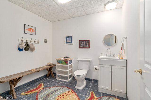 23 W Lake Shore Dr, Rockaway Twp., NJ 07866