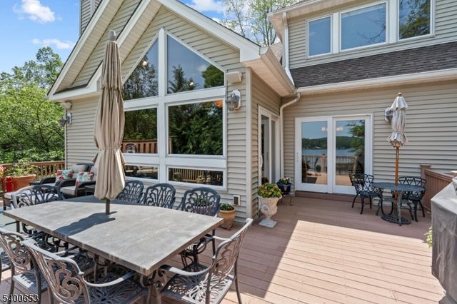 23 W Lake Shore Dr, Rockaway Twp., NJ 07866