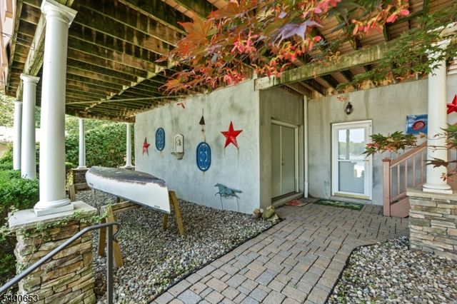 23 W Lake Shore Dr, Rockaway Twp., NJ 07866