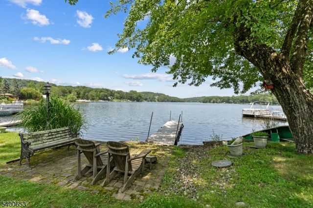 23 W Lake Shore Dr, Rockaway Twp., NJ 07866