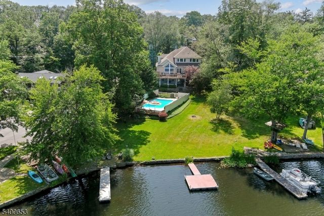 23 W Lake Shore Dr, Rockaway Twp., NJ 07866