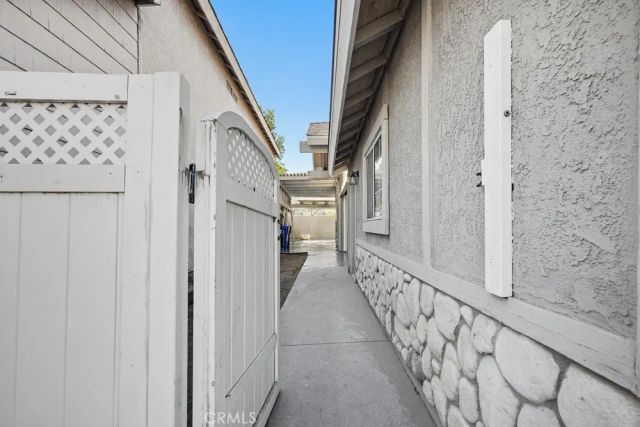 14477 El Contento, Fontana, CA 92337
