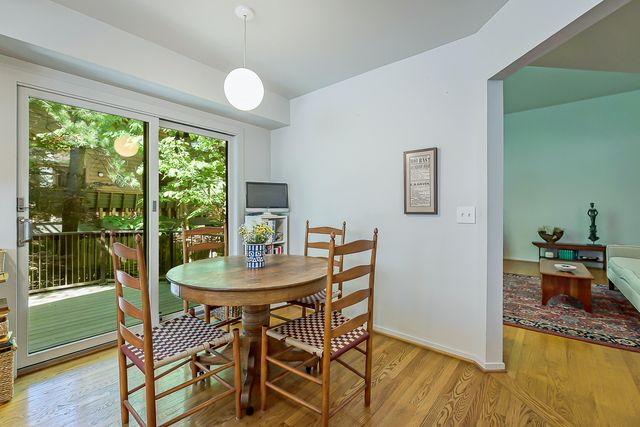 555 Glendale Circle, Ann Arbor, MI 48103
