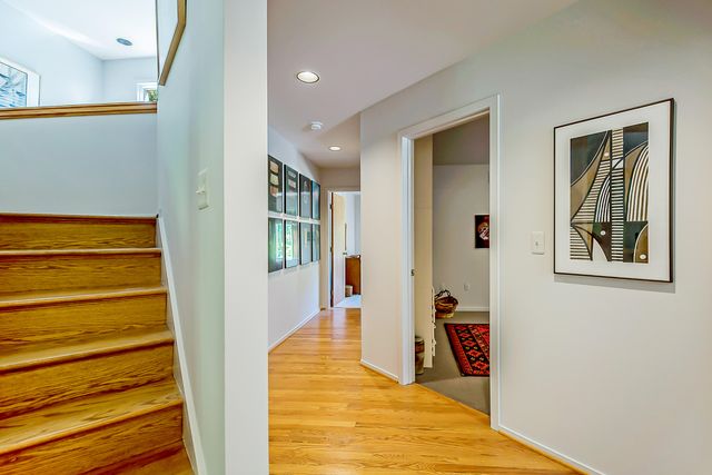 555 Glendale Circle, Ann Arbor, MI 48103