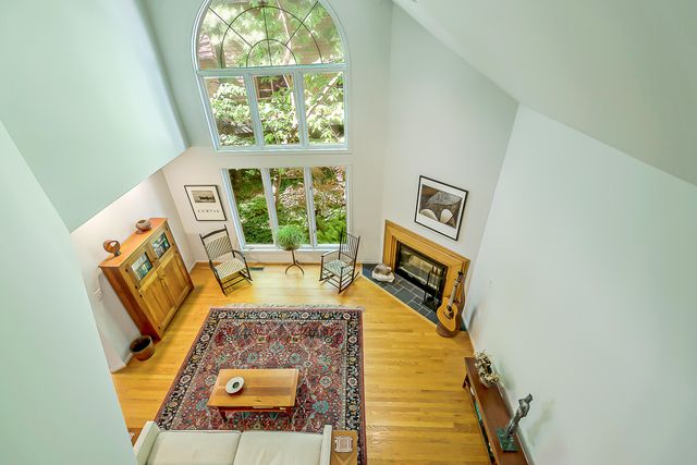 555 Glendale Circle, Ann Arbor, MI 48103