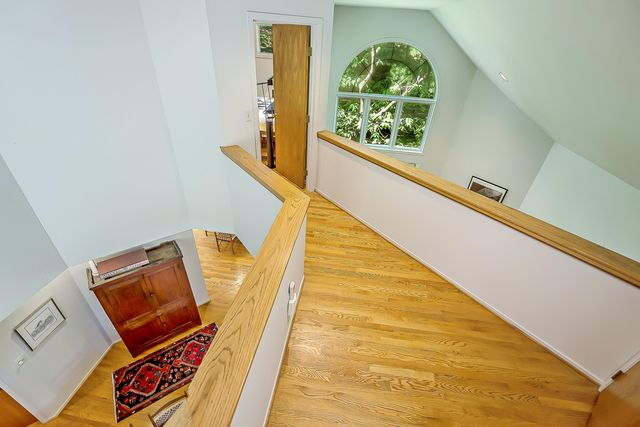555 Glendale Circle, Ann Arbor, MI 48103