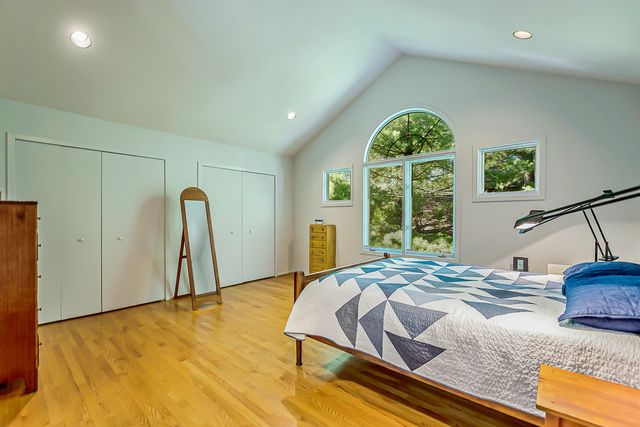555 Glendale Circle, Ann Arbor, MI 48103