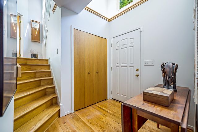 555 Glendale Circle, Ann Arbor, MI 48103