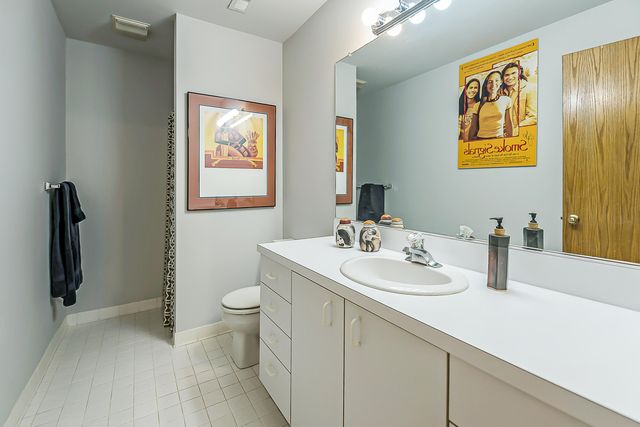 555 Glendale Circle, Ann Arbor, MI 48103