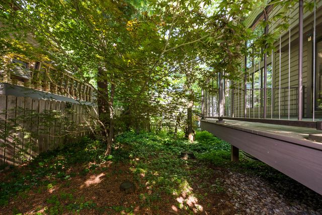 555 Glendale Circle, Ann Arbor, MI 48103