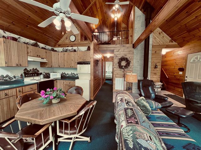 140 Danny Drive, Mountain View, AR 72560