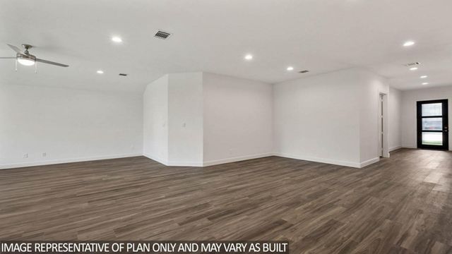 1104 Skyline Trails Avenue, Conroe, TX 77303