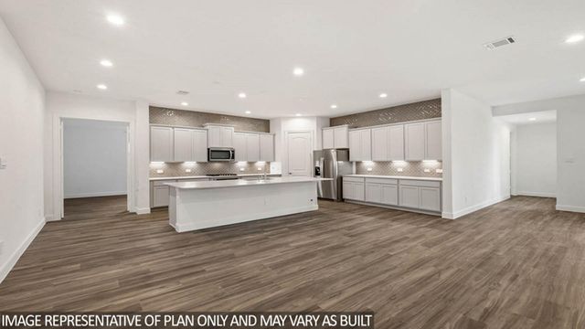 1104 Skyline Trails Avenue, Conroe, TX 77303