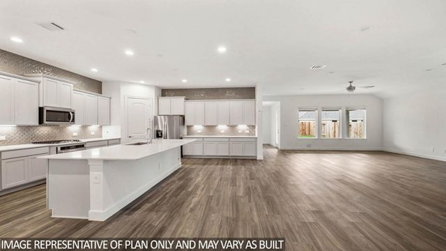 1104 Skyline Trails Avenue, Conroe, TX 77303